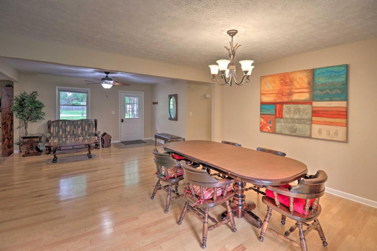 Hendersonville Home With Fire Pit 5 Mi To Downtown! Eksteriør bilde