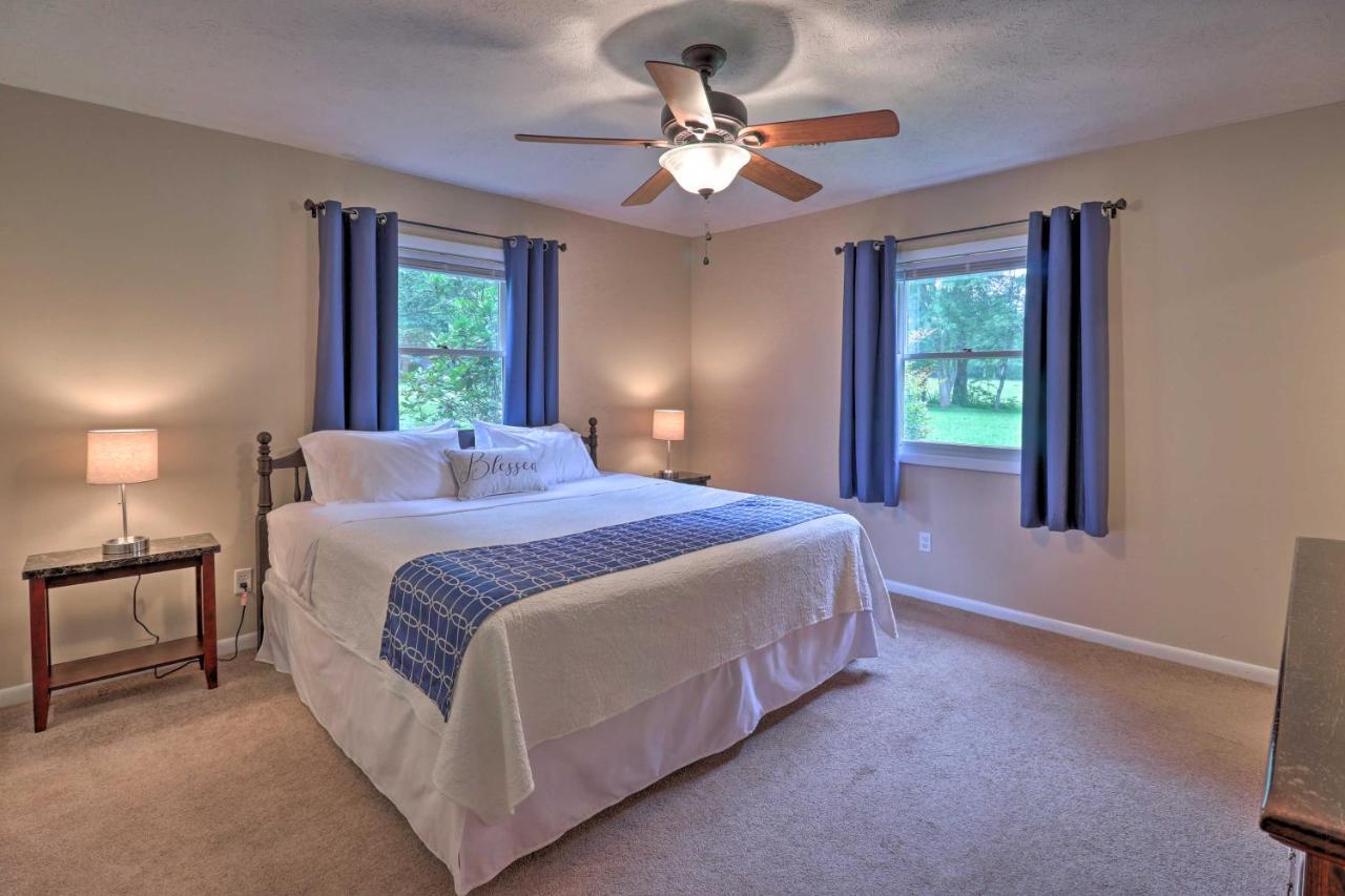 Hendersonville Home With Fire Pit 5 Mi To Downtown! Eksteriør bilde
