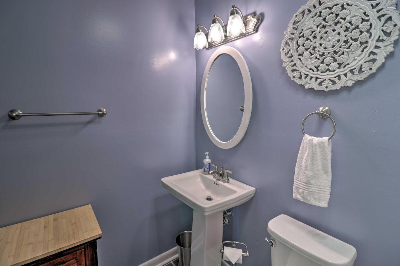 Hendersonville Home With Fire Pit 5 Mi To Downtown! Eksteriør bilde