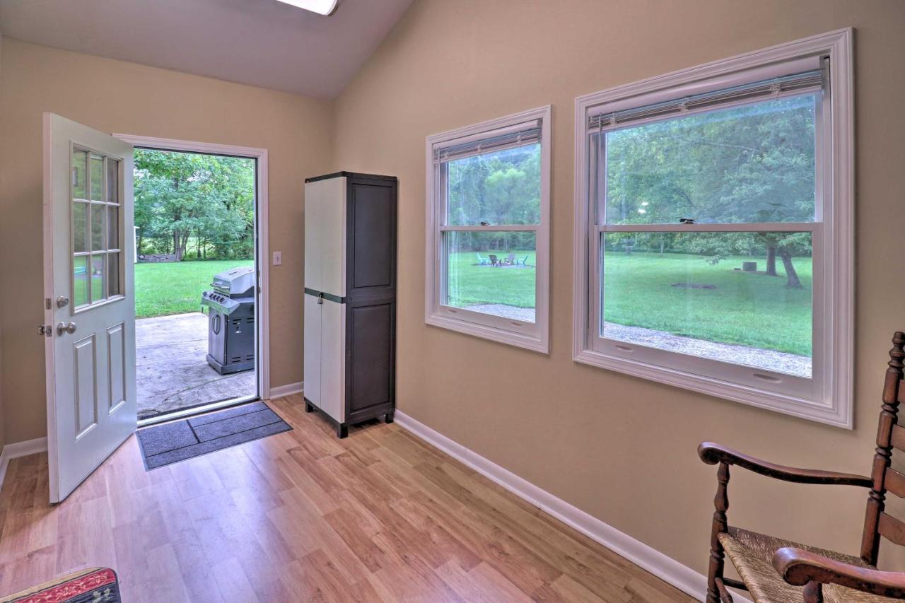 Hendersonville Home With Fire Pit 5 Mi To Downtown! Eksteriør bilde